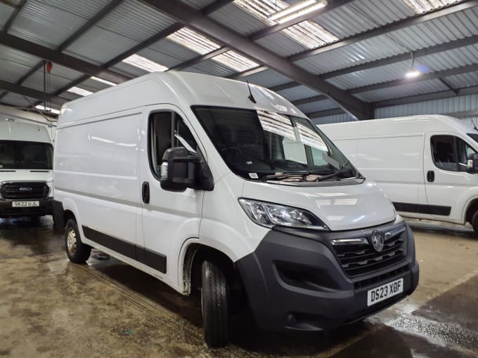 2025 Vauxhall Movano