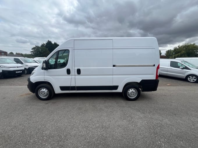 2025 Vauxhall Movano