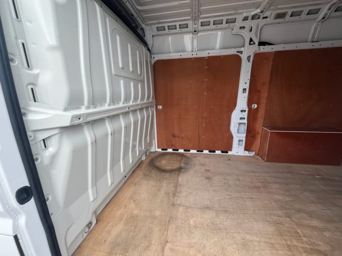 2025 Vauxhall Movano