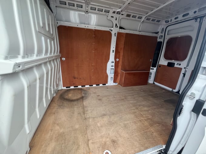 2025 Vauxhall Movano