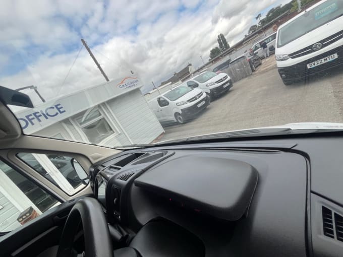 2025 Vauxhall Movano