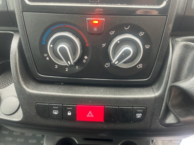 2025 Vauxhall Movano