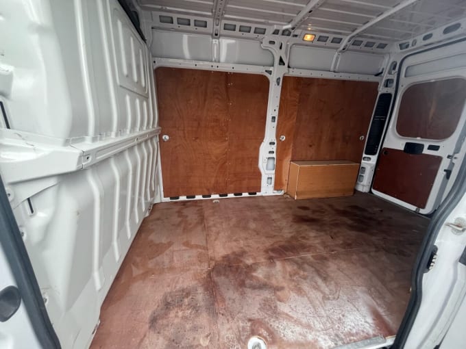 2025 Vauxhall Movano