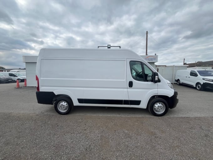 2025 Vauxhall Movano