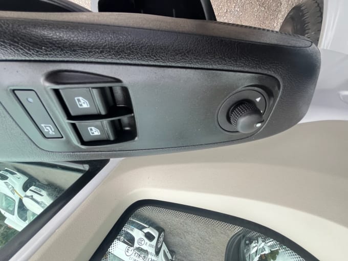 2025 Vauxhall Movano