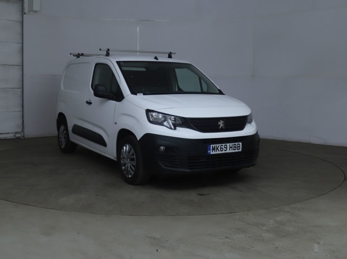 2025 Peugeot Partner