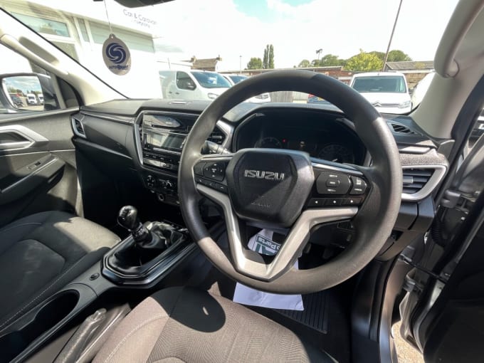 2025 Isuzu D-max