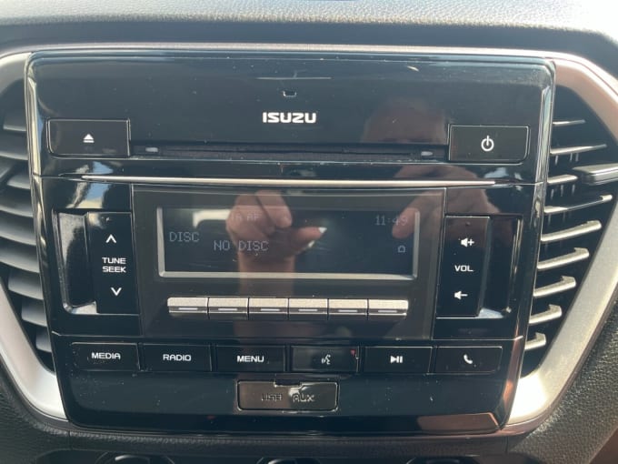 2025 Isuzu D-max
