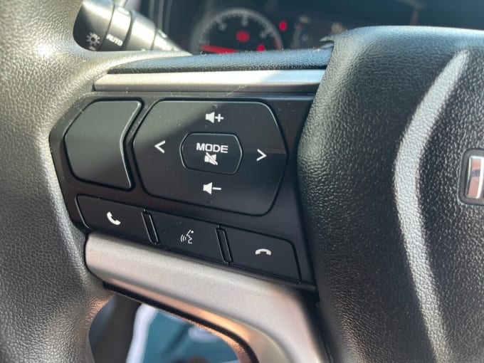 2025 Isuzu D-max
