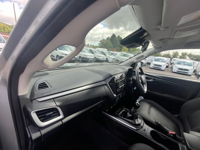 2025 Isuzu D-max