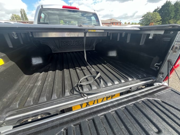 2025 Isuzu D-max