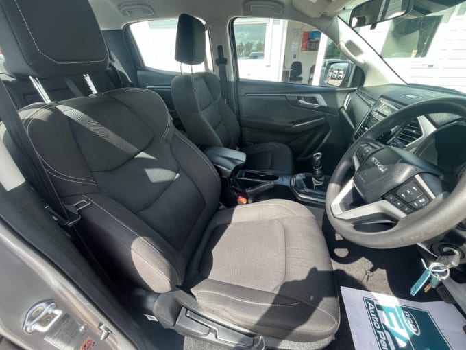 2025 Isuzu D-max
