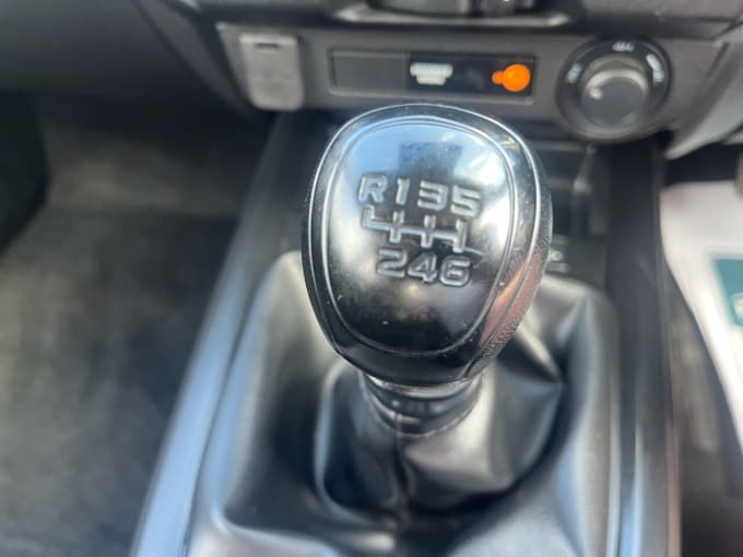2025 Isuzu D-max