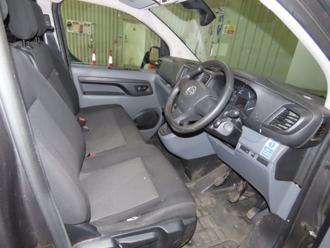 2025 Vauxhall Vivaro