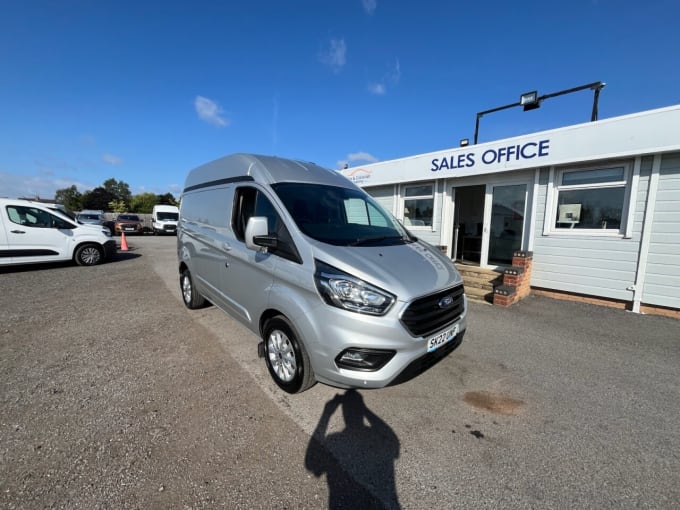 2025 Ford Transit Custom