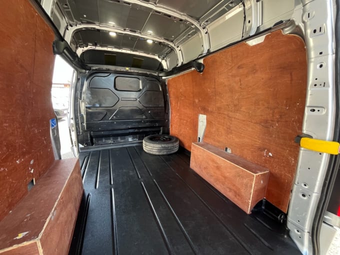 2025 Ford Transit Custom