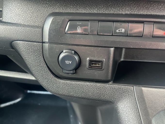 2025 Vauxhall Vivaro