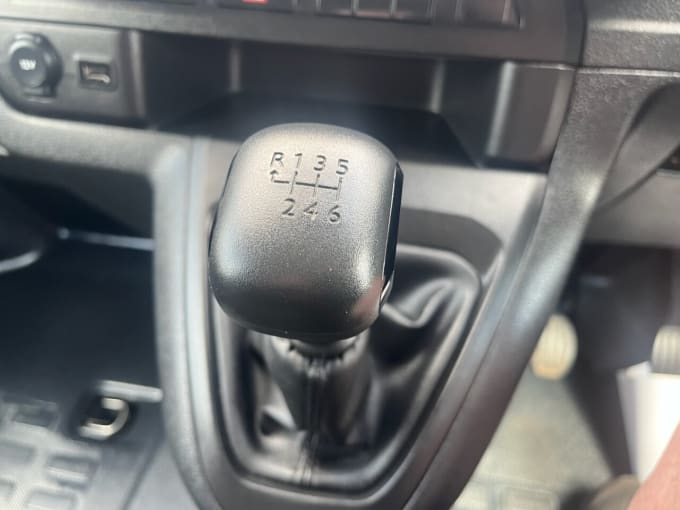 2025 Vauxhall Vivaro