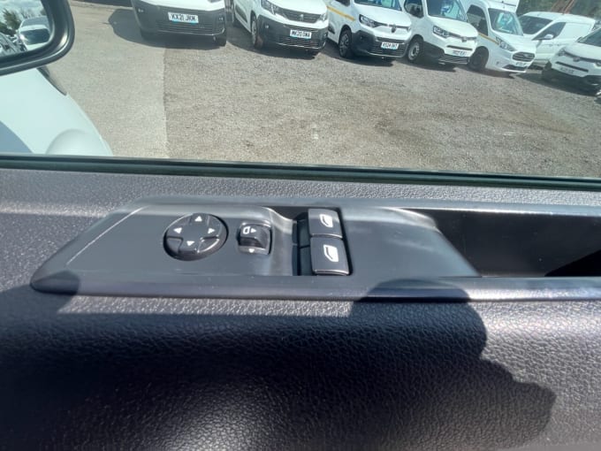 2025 Vauxhall Vivaro