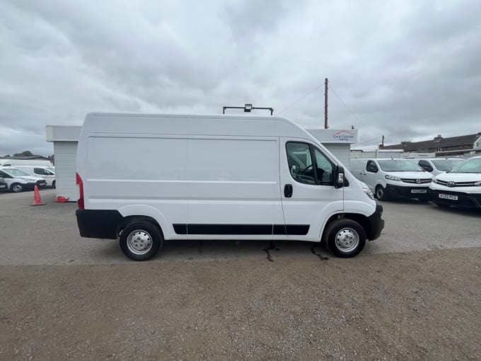 2025 Vauxhall Movano