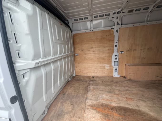 2025 Vauxhall Movano