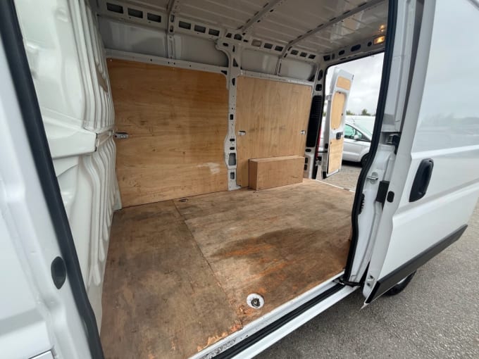 2025 Vauxhall Movano