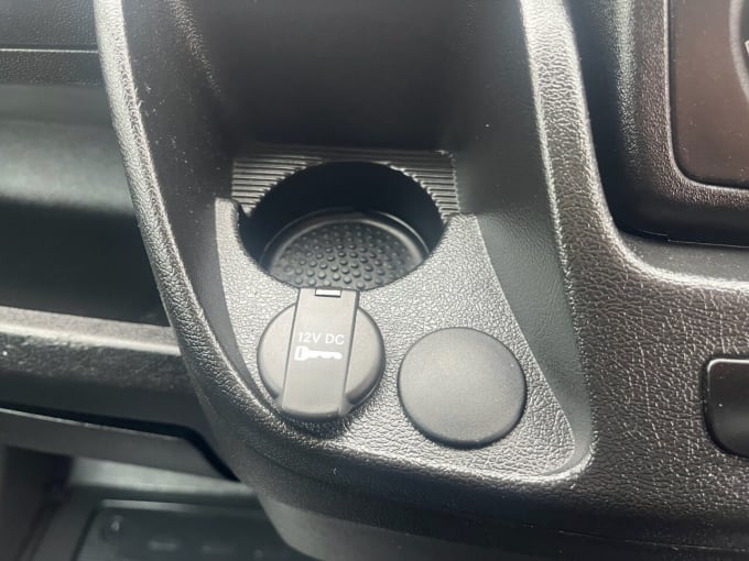2025 Vauxhall Movano