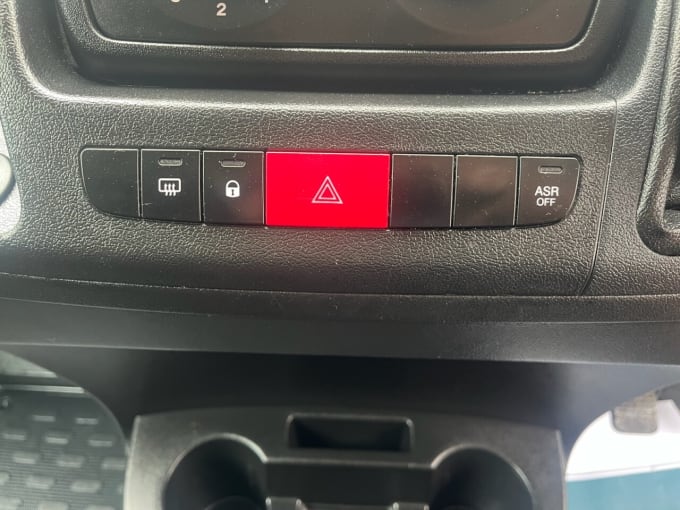 2025 Vauxhall Movano