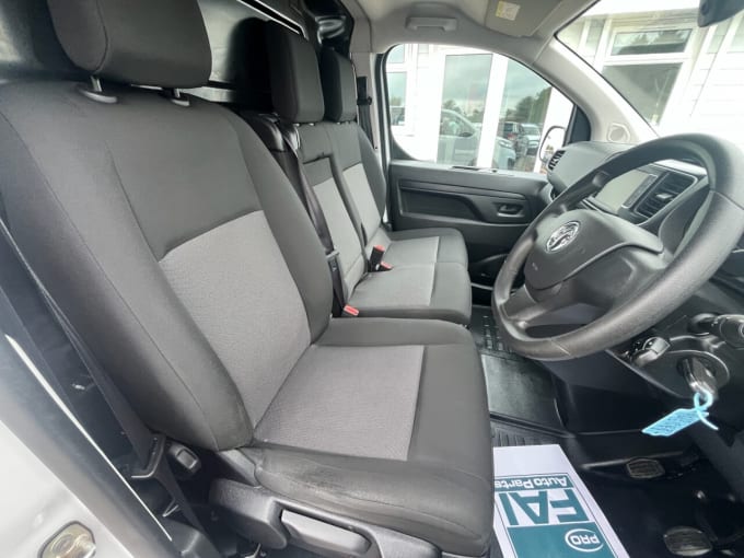 2025 Vauxhall Vivaro