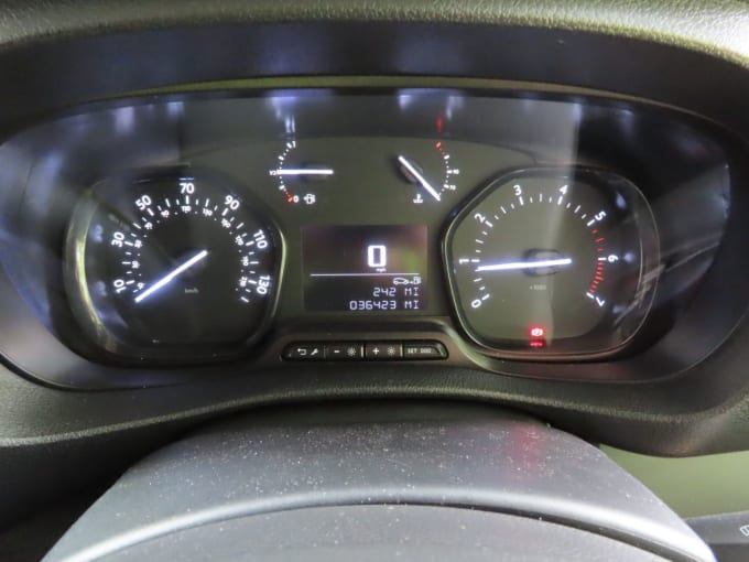 2025 Vauxhall Vivaro