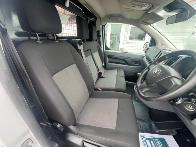2025 Toyota Proace
