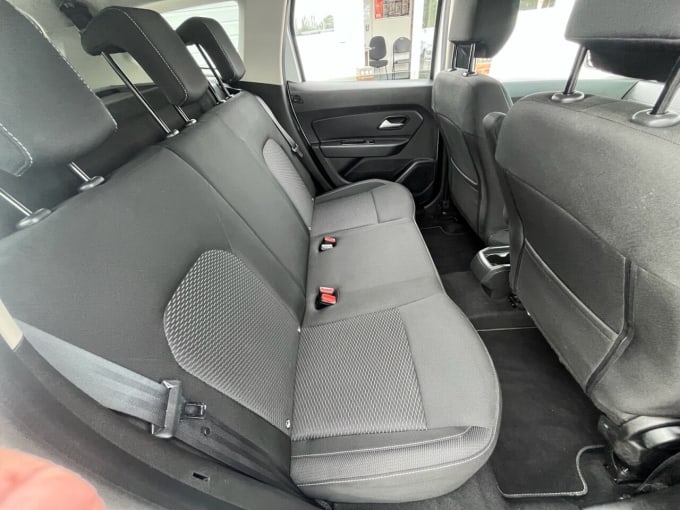 2025 Dacia Duster