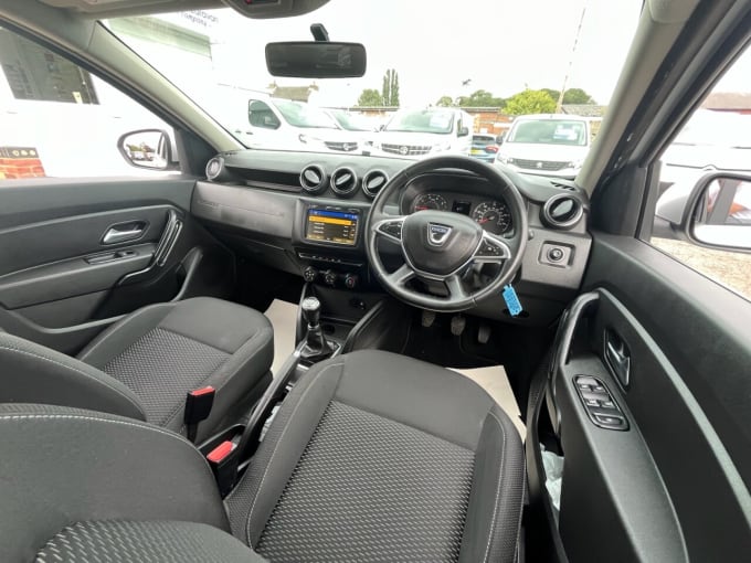 2025 Dacia Duster