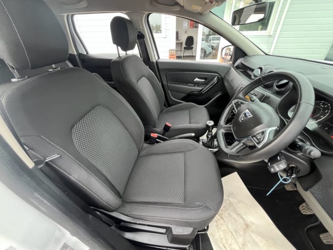 2025 Dacia Duster