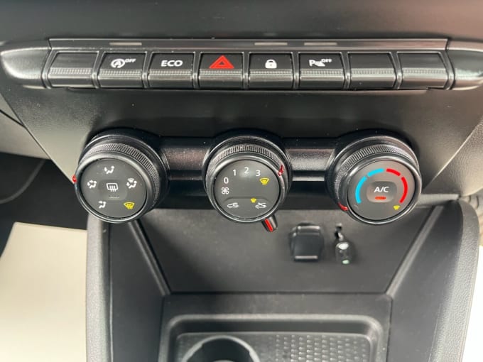 2025 Dacia Duster