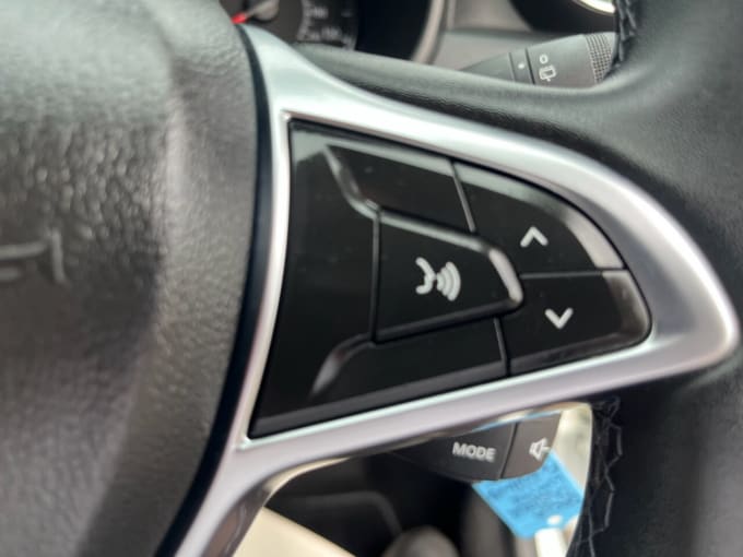 2025 Dacia Duster