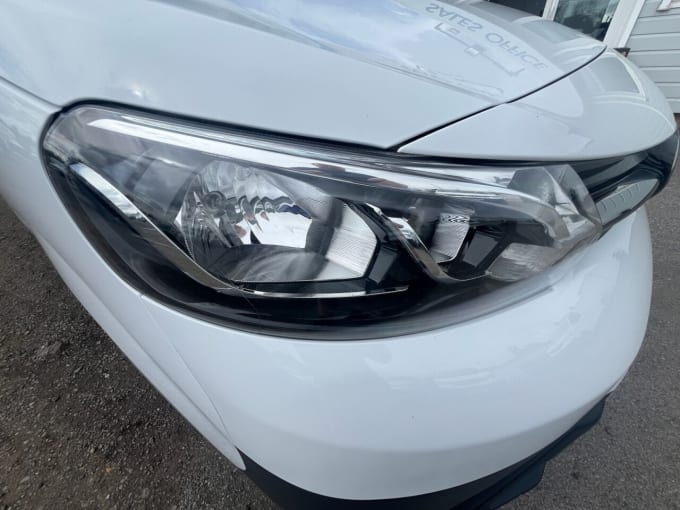 2025 Toyota Proace
