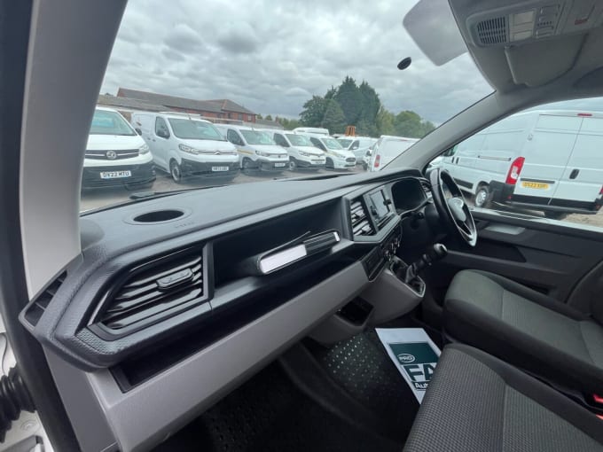 2025 Volkswagen Transporter