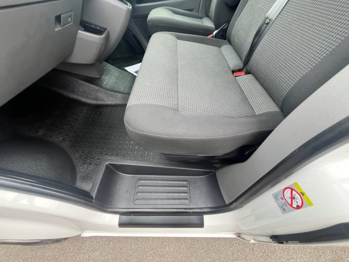 2025 Volkswagen Transporter