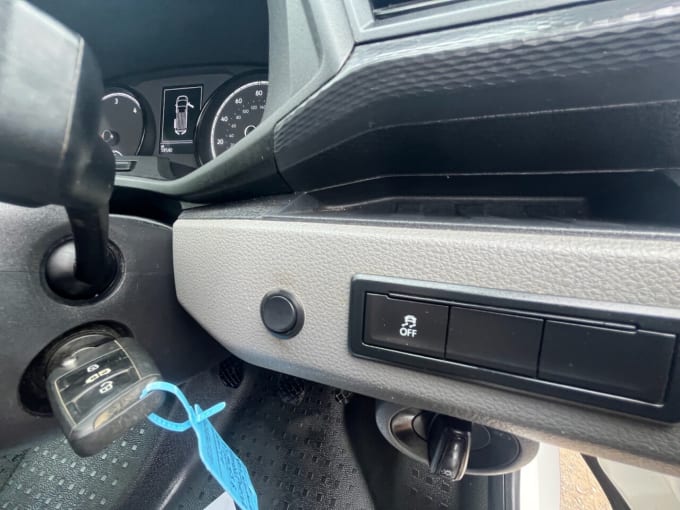 2025 Volkswagen Transporter