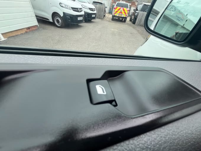 2025 Vauxhall Vivaro