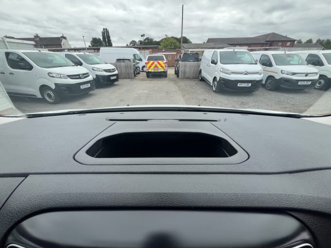 2025 Vauxhall Vivaro
