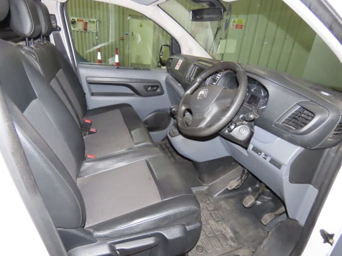 2025 Vauxhall Vivaro