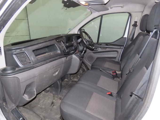 2025 Ford Transit Custom
