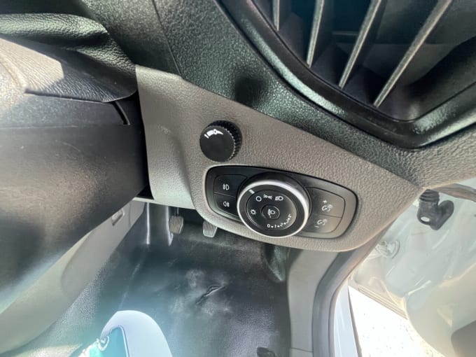 2025 Ford Transit Connect
