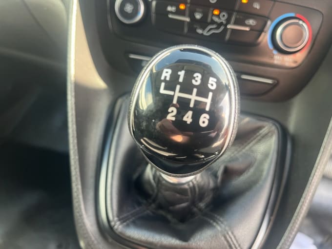 2025 Ford Transit Connect