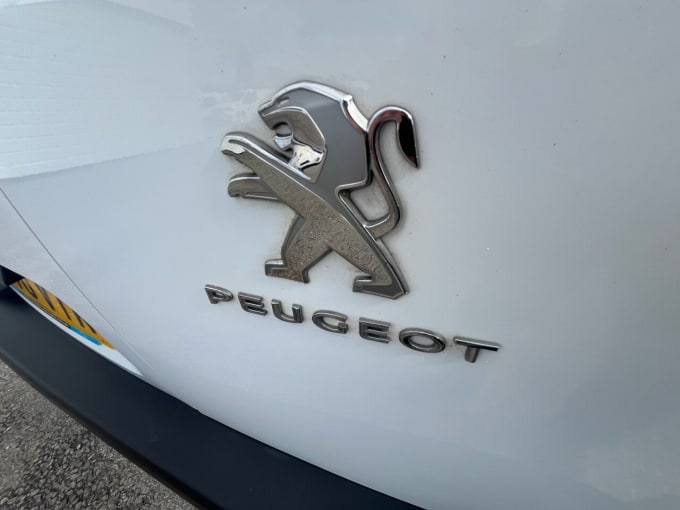 2025 Peugeot Partner