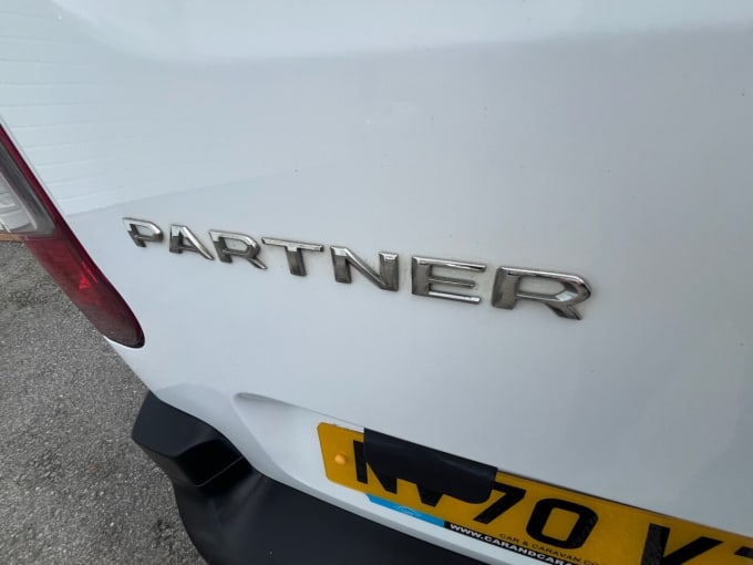 2025 Peugeot Partner