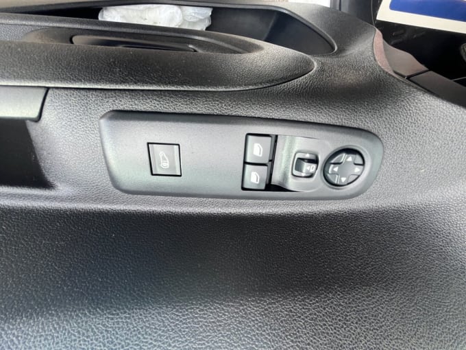 2025 Peugeot Partner