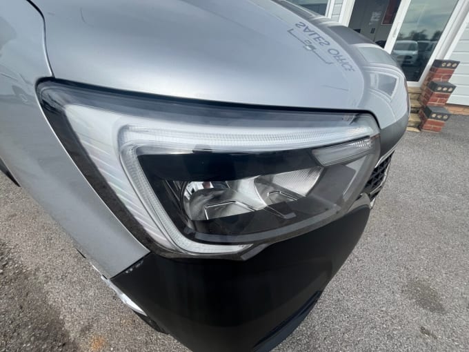 2025 Renault Master